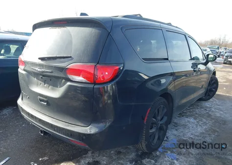 2018 Chrysler Pacifica Touring L Plus z USA, uszkodzony, nr VIN 2C4RC1EG5JR338138